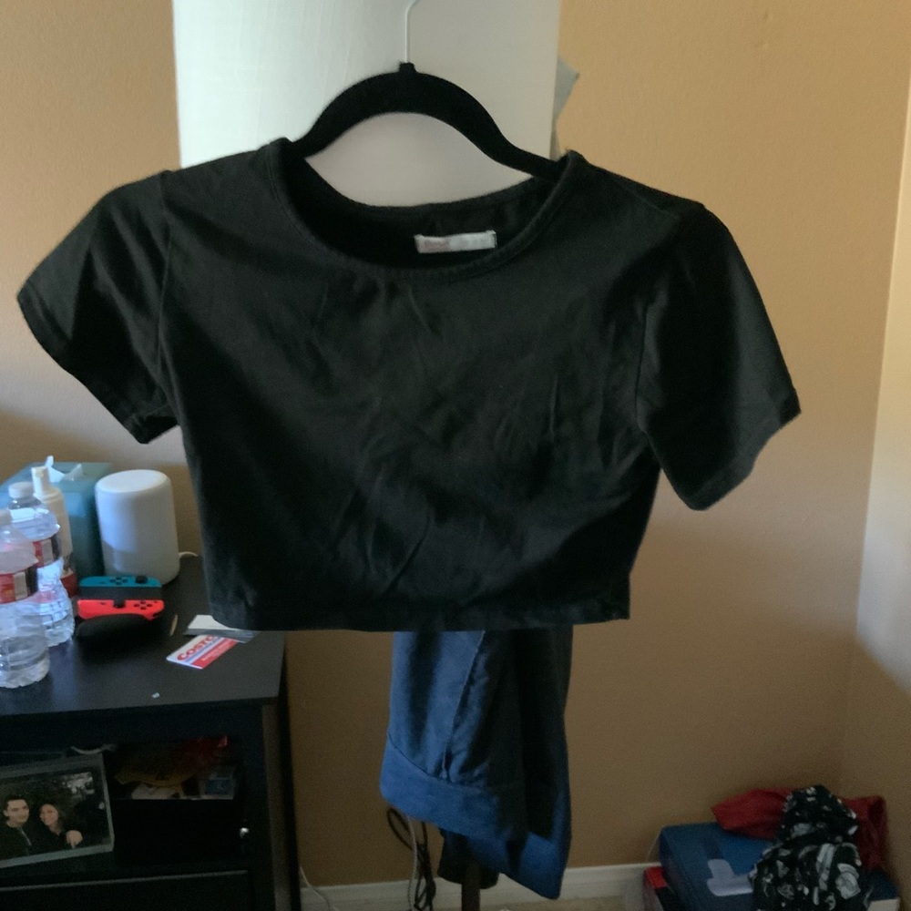 Rowe crop top. Great condition